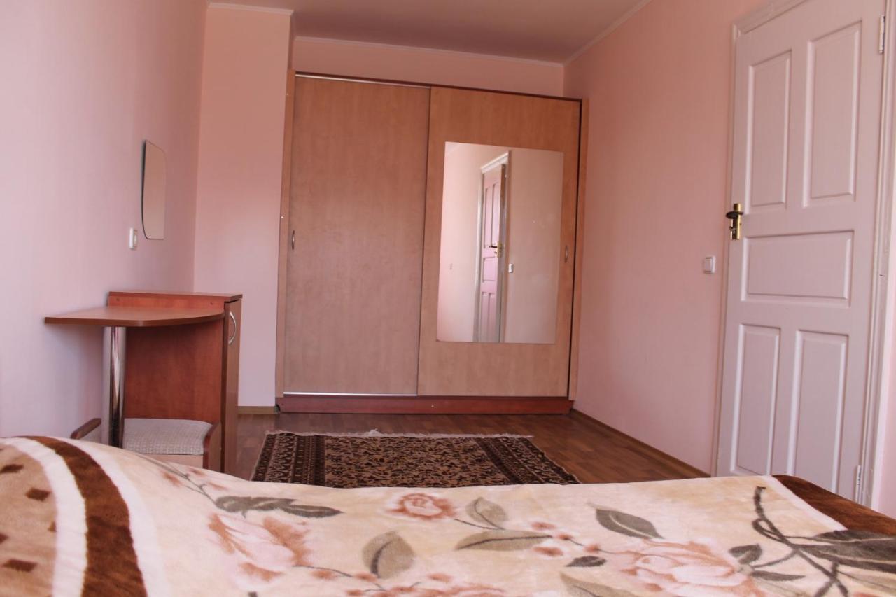 Kometa-2 Hotel Kobleve Quarto foto